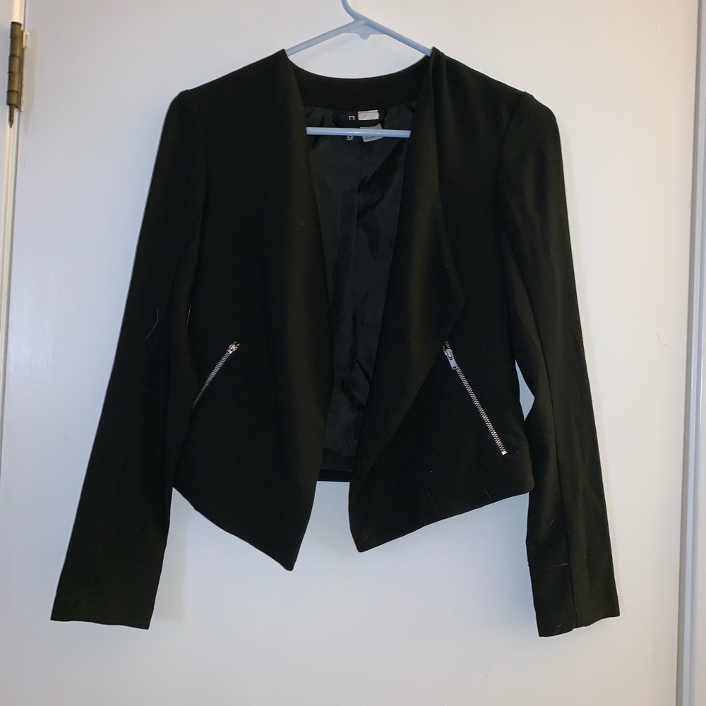 H&M Divided cropped blazer